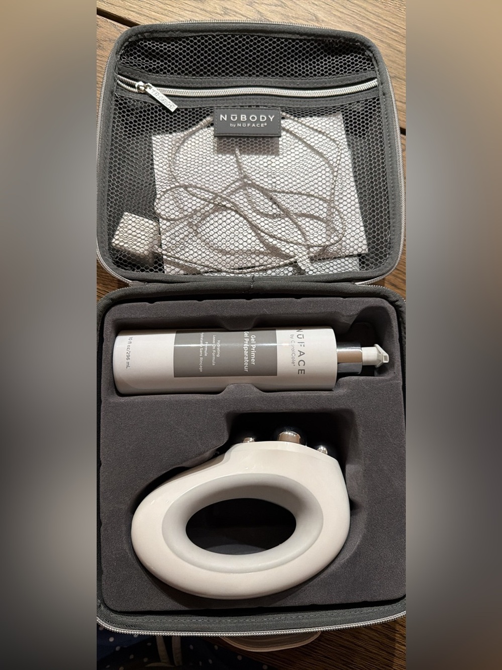 NuBody by NuFace micro current tightening device with Gel in travel case